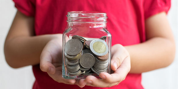 Cómo ahorrar dinero para comprar útiles escolares?